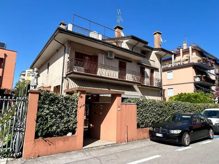 Holy Home Mestre 0*,  Italy